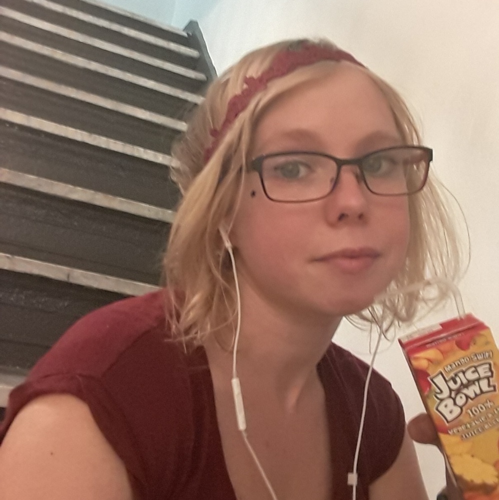 Meet your Posher, Elin